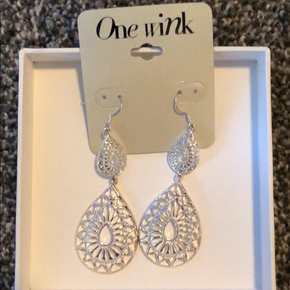 Jewelry - *SOLD* One Wink Silver Dangle Earrings